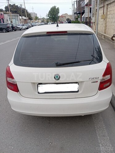 Skoda Fabia 2011, 292,000 km - 1.6 l - Bakı