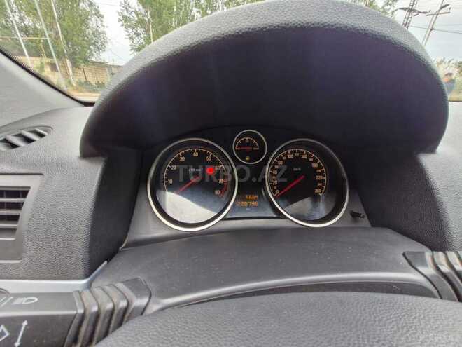 Opel Astra 2005, 220,000 km - 1.4 л - Bakı
