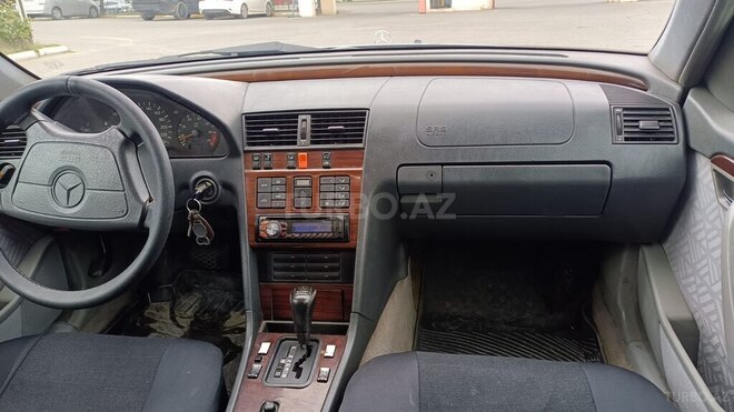 Mercedes C 200 1995, 313,000 km - 2.0 l - Bakı
