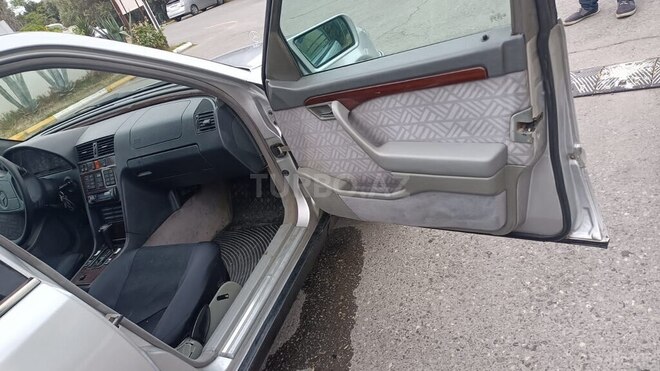 Mercedes C 200 1995, 313,000 km - 2.0 l - Bakı