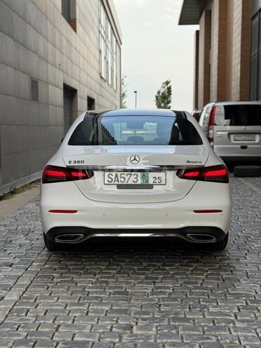 Mercedes E 300 2023, 27,000 km - 2.0 л - Bakı