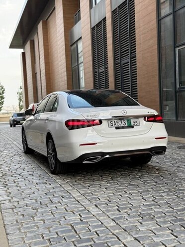 Mercedes E 300 2023, 27,000 km - 2.0 л - Bakı