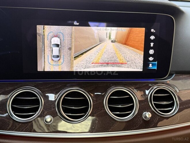 Mercedes E 300 2023, 27,000 km - 2.0 л - Bakı