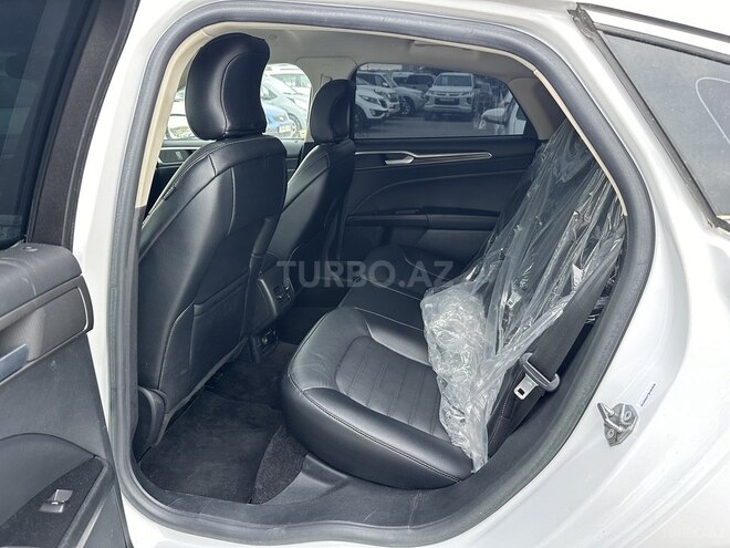 Ford Fusion (North America)-20