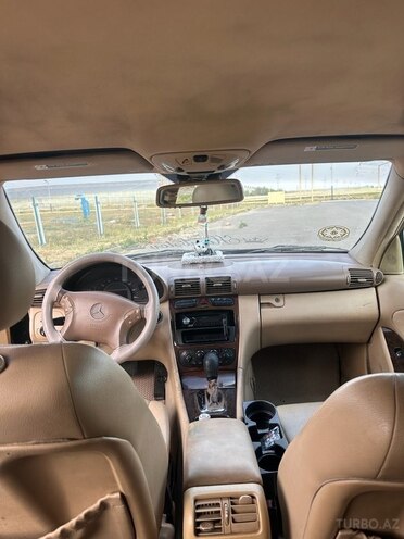 Mercedes C 240 2002, 318,000 km - 2.4 l - Sumqayıt