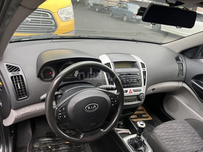 Kia Ceed 2008, 284,315 km - 1.6 л - Zaqatala