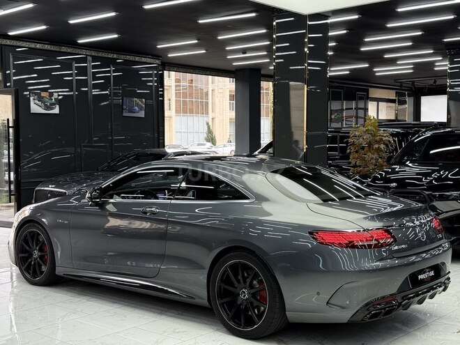 Mercedes S 63 AMG Coupe-21