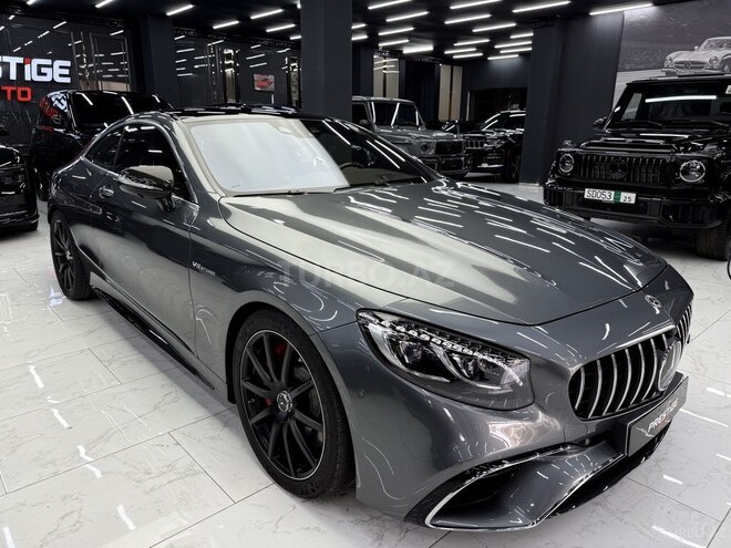 Mercedes S 63 AMG Coupe-5