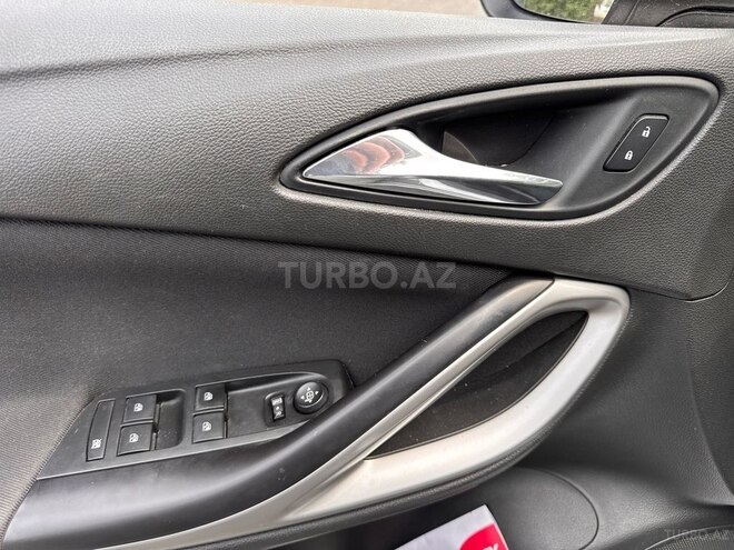 Opel Astra 2018, 156,000 km - 1.6 l - Bakı