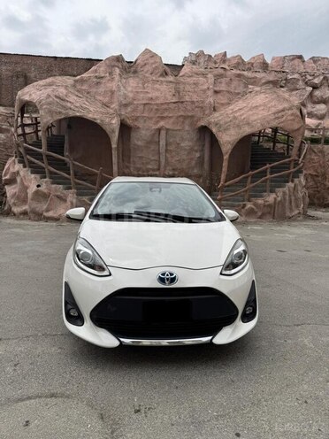 Toyota Aqua 2019, 150,000 km - 1.5 л - Bakı