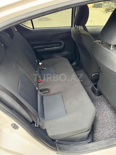 Toyota Aqua 2019, 150,000 km - 1.5 л - Bakı