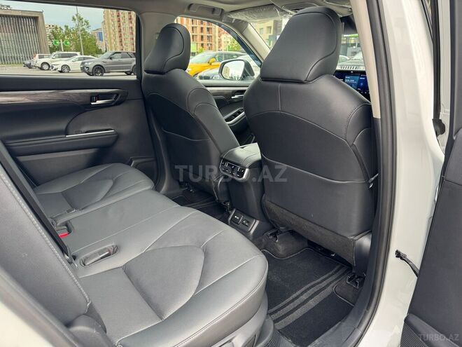 Toyota Highlander 2023, 50,367 km - 2.5 l - Bakı