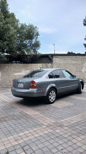 Volkswagen Passat 2003, 300,549 km - 1.8 l - Sumqayıt
