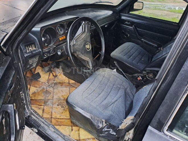 GAZ 24 1975, 160,000 km - 2.5 l - Bakı