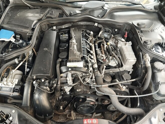 Mercedes E 220 d 2008, 418,000 km - 2.2 l - Bakı