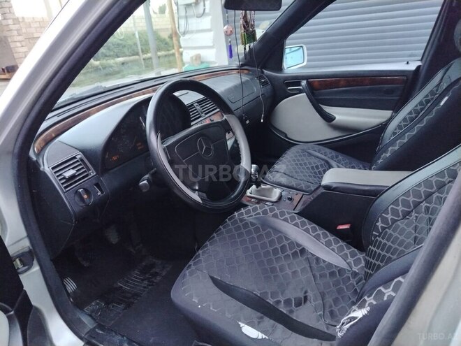 Mercedes C 220 d 1998, 375,000 km - 2.2 л - Bakı