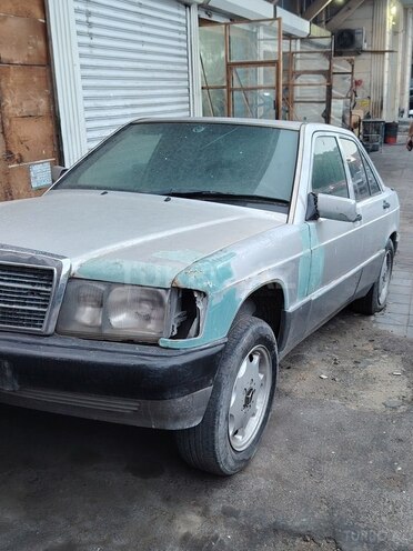 Mercedes 190 1992, 100,004 km - 2.3 l - Bakı