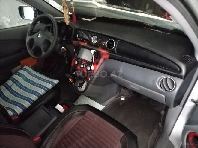 Mitsubishi Airtrek 2002, 240,000 km - 2.4 л - Sumqayıt