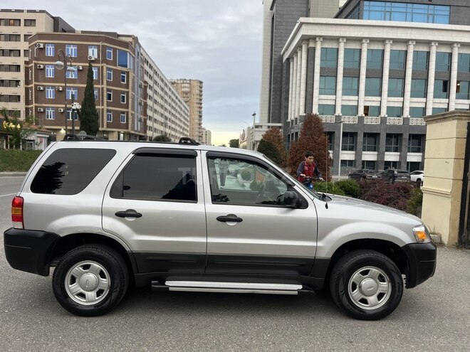 Ford Escape 2005, 217,555 km - 2.3 l - Bakı