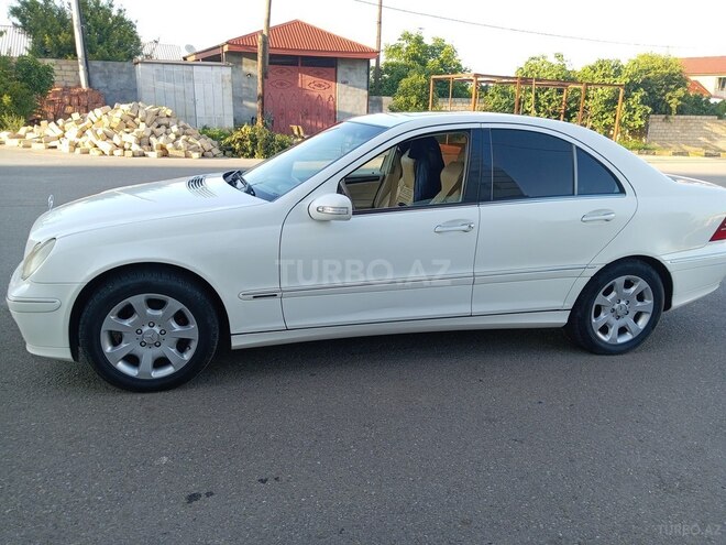 Mercedes C 200 2004, 266,000 km - 2.0 l - Şəmkir