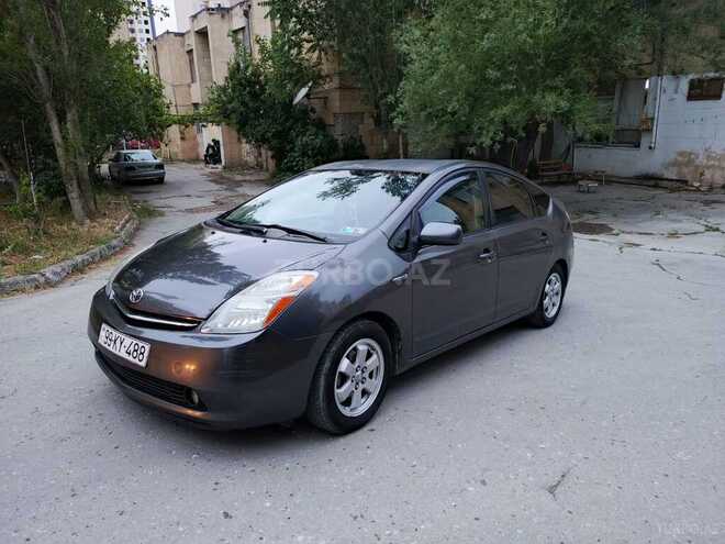 Toyota Prius-7