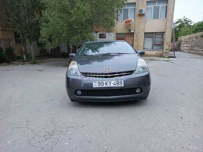 Toyota Prius-5