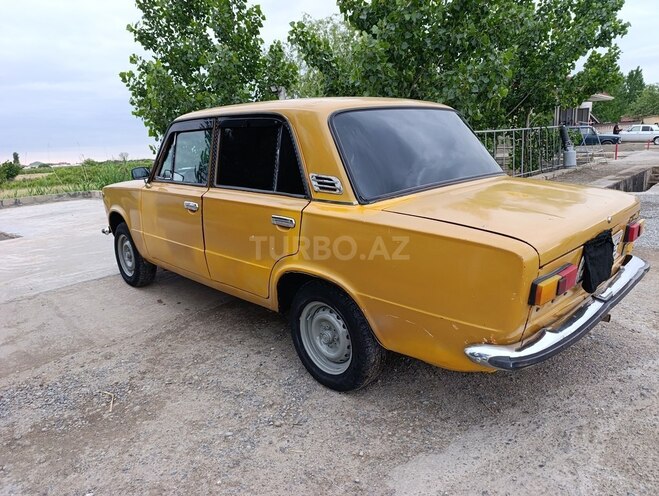 LADA (VAZ) 21011 1984, 95,000 km - 1.3 л - Salyan