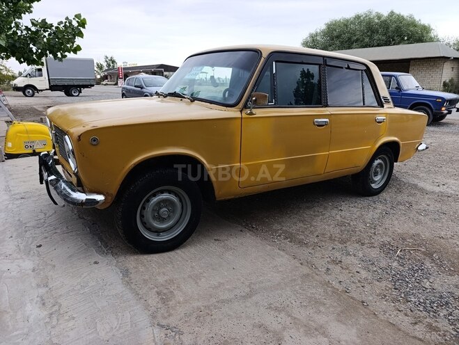 LADA (VAZ) 21011 1984, 95,000 km - 1.3 л - Salyan