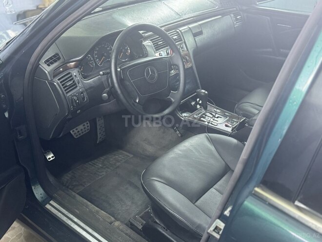 Mercedes E 290 1997, 302,300 km - 2.9 l - Bakı