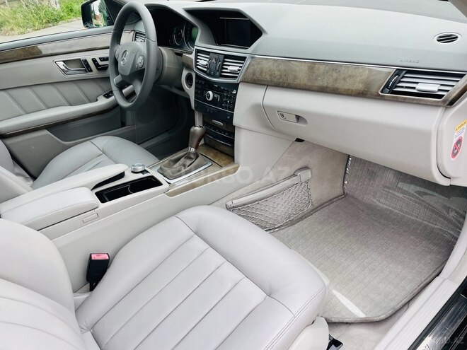 Mercedes E 250 2009, 185,632 km - 1.8 l - Bakı