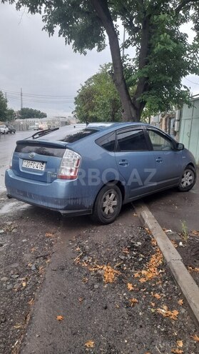 Toyota Prius-2