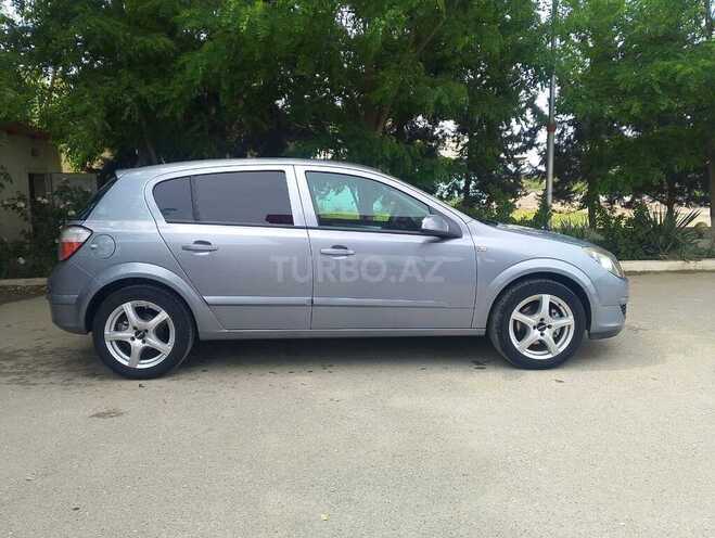 Opel Astra 2006, 214,879 km - 1.4 l - Salyan