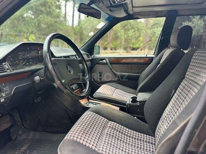 Mercedes E 200 1993, 347,000 km - 2.0 l - Sumqayıt