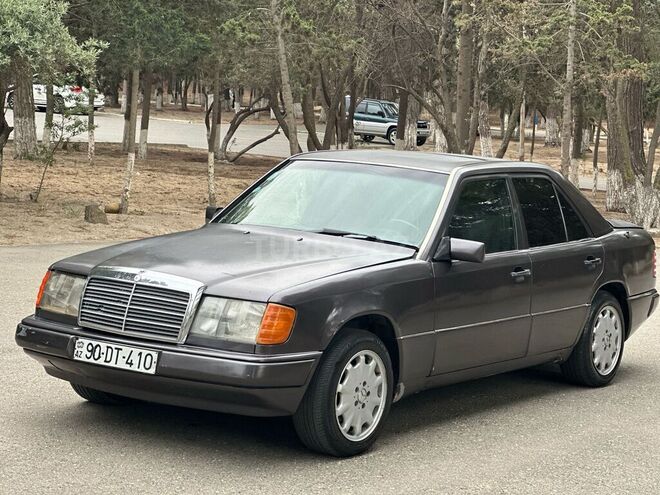 Mercedes E 200 1993, 347,000 km - 2.0 l - Sumqayıt