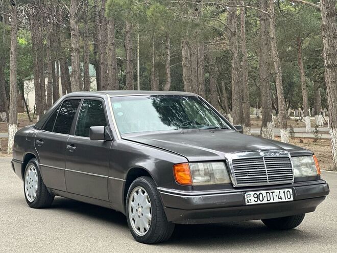 Mercedes E 200 1993, 347,000 km - 2.0 l - Sumqayıt