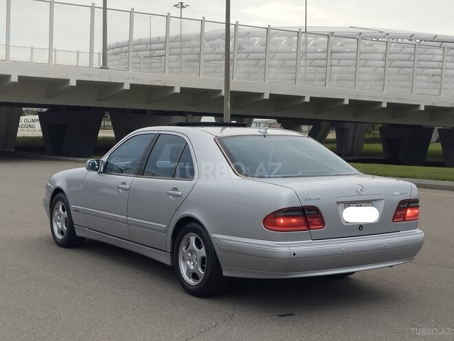 Mercedes E 320 2001, 240,000 km - 3.2 l - Bakı