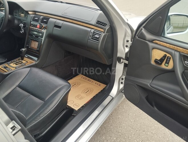Mercedes E 320 2001, 240,000 km - 3.2 l - Bakı