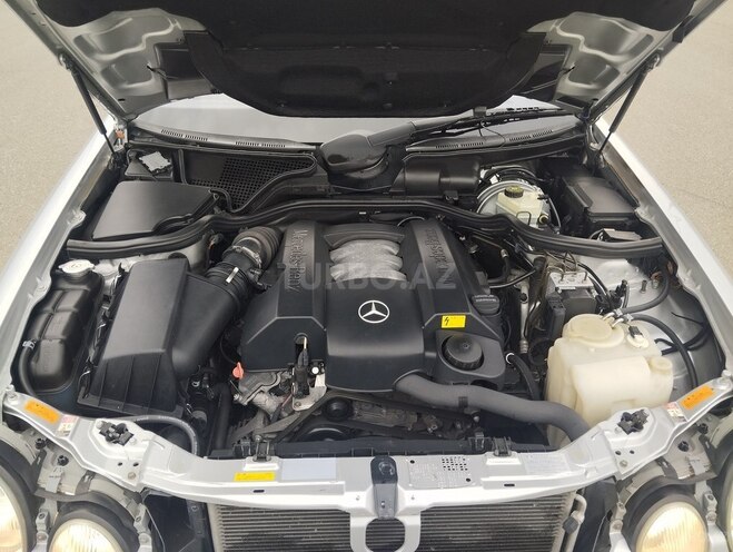 Mercedes E 320 2001, 240,000 km - 3.2 l - Bakı