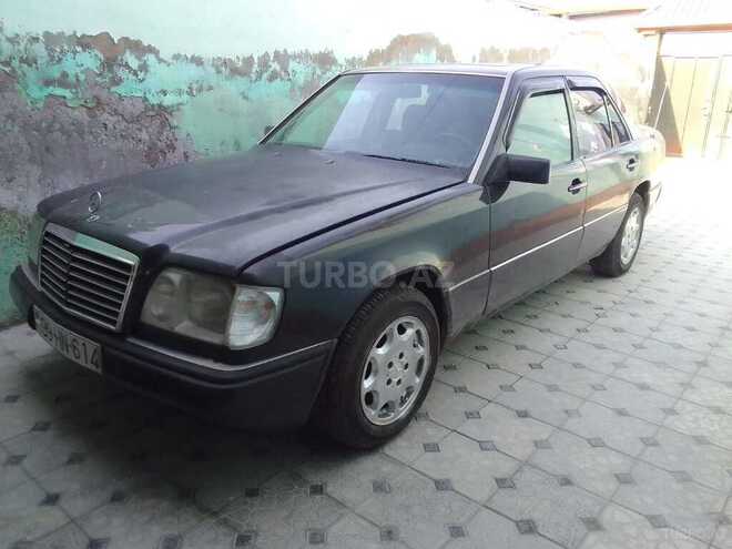 Mercedes E 230 1990, 100,000 km - 2.3 l - Bakı
