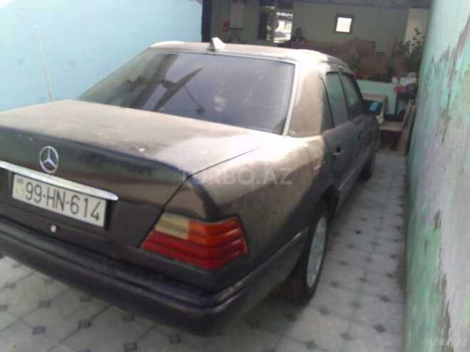 Mercedes E 230 1990, 100,000 km - 2.3 l - Bakı