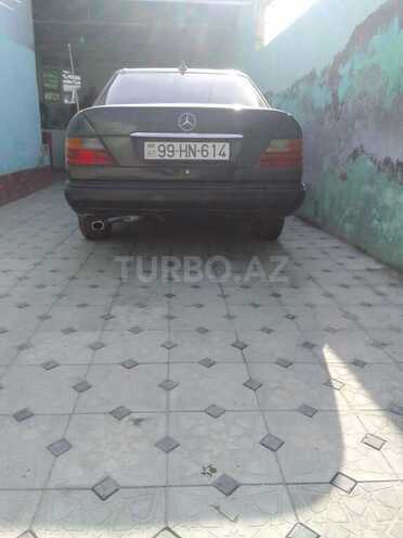 Mercedes E 230 1990, 100,000 km - 2.3 l - Bakı