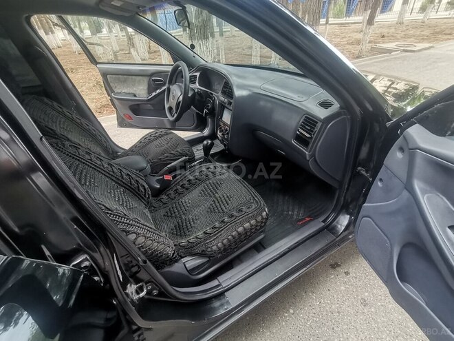Hyundai Elantra 2003, 300,000 km - 2.0 l - Sumqayıt