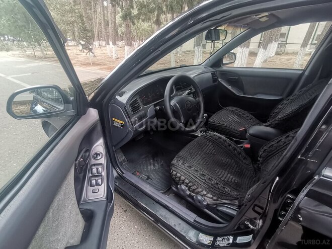 Hyundai Elantra 2003, 300,000 km - 2.0 l - Sumqayıt