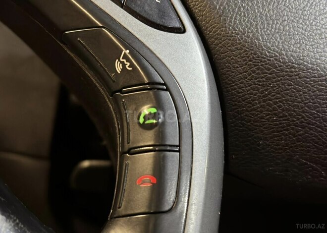 Hyundai Elantra 2015, 115,112 km - 1.8 l - Bakı