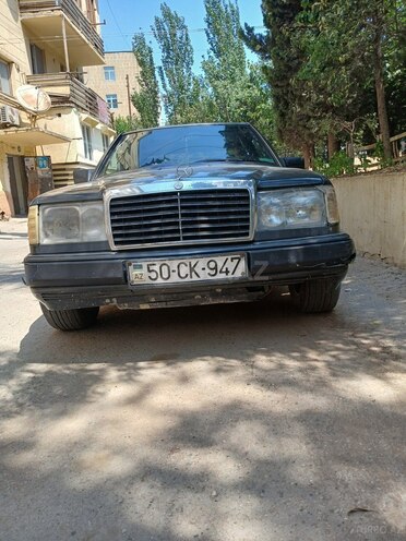 Mercedes E 250 1993, 500,000 km - 2.5 л - Bakı