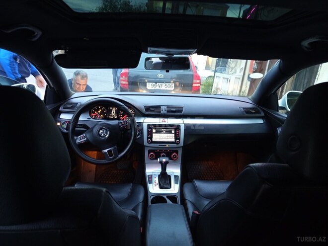 Volkswagen Passat 2010, 228,000 km - 2.0 l - Bakı
