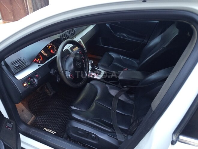 Volkswagen Passat 2010, 228,000 km - 2.0 l - Bakı