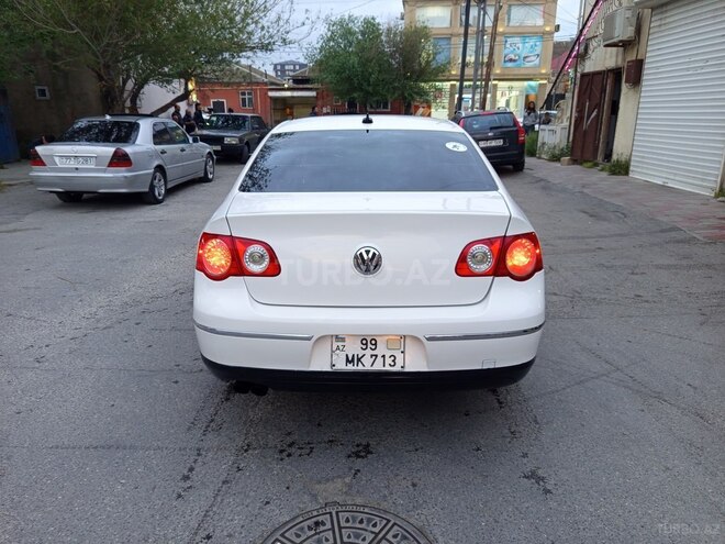 Volkswagen Passat 2010, 228,000 km - 2.0 l - Bakı