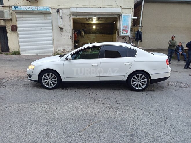 Volkswagen Passat 2010, 228,000 km - 2.0 l - Bakı