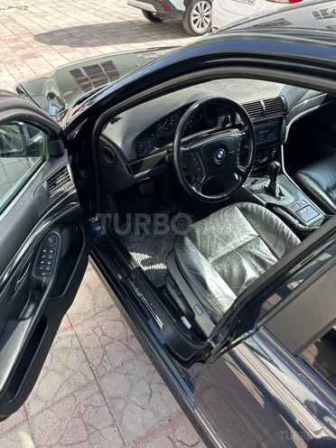 BMW 530 2001, 363,800 km - 3.0 l - Bakı